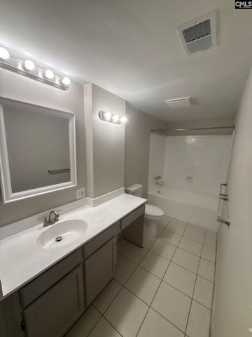 2002 Greene Street 310, Columbia, SC 29205