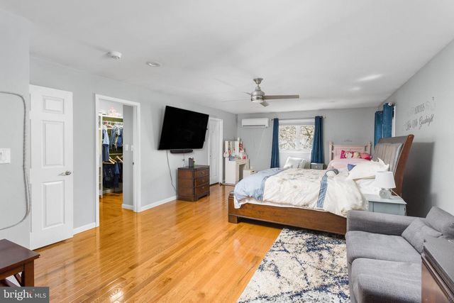 261 MILL LN W, Columbus, NJ 08022