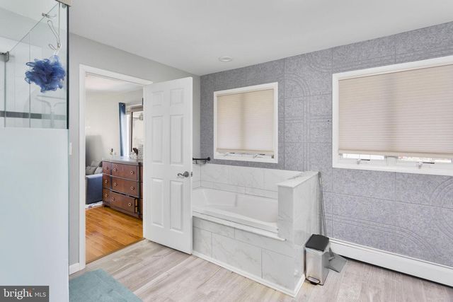 261 MILL LN W, Columbus, NJ 08022