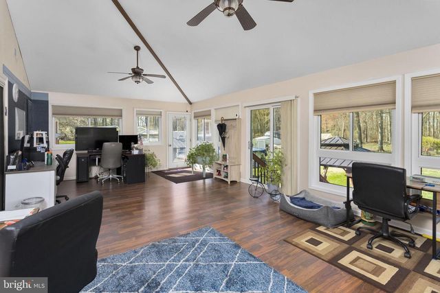 261 MILL LN W, Columbus, NJ 08022