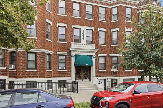 1572 Commonwealth Ave 6, Boston, MA 02135