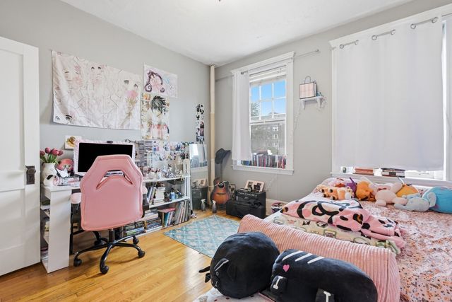 1572 Commonwealth Ave 6, Boston, MA 02135