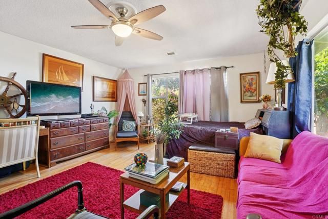 437 Court Ave, Ventura, CA 93003