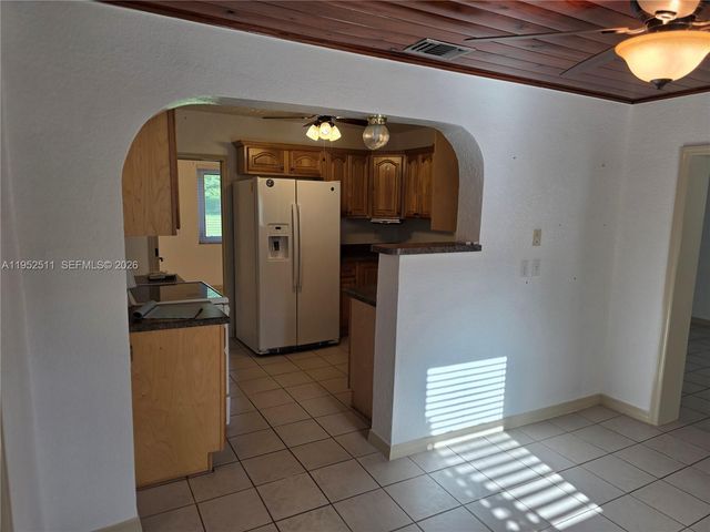 4321 Kirby Loop Rd, Fort Pierce, FL 34981