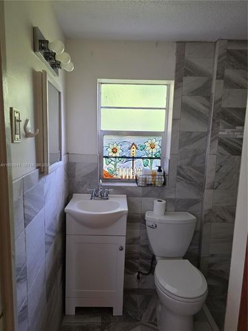 4321 Kirby Loop Rd, Fort Pierce, FL 34981