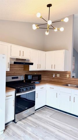 1411 Gracy Farms LN unit #96, Austin, TX 78758