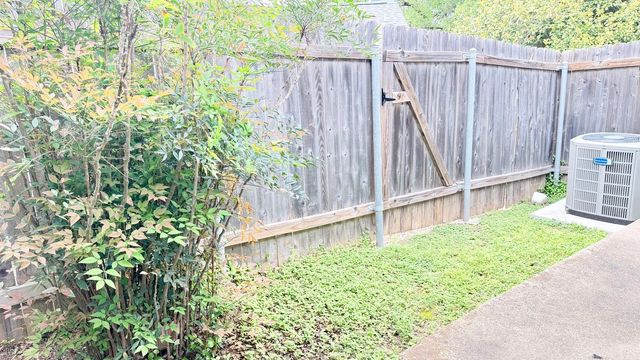 1411 Gracy Farms LN unit #96, Austin, TX 78758