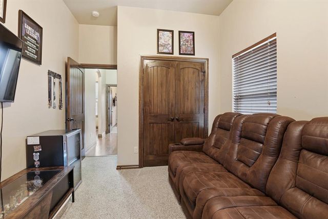 10904 SW 19th Street, Yukon, OK 73099