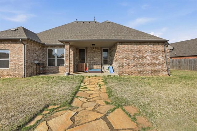 10904 SW 19th Street, Yukon, OK 73099