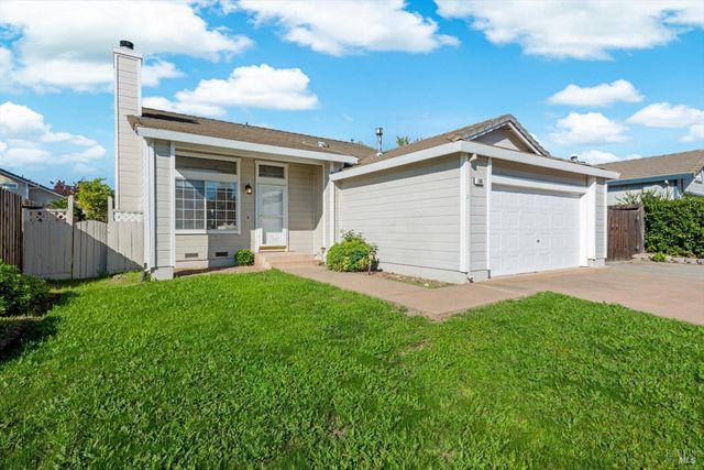 106 Genoa Ct, Vacaville, CA 95688