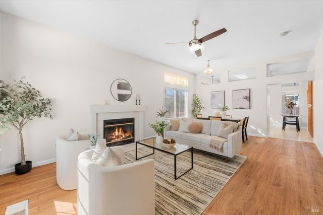 106 Genoa Ct, Vacaville, CA 95688