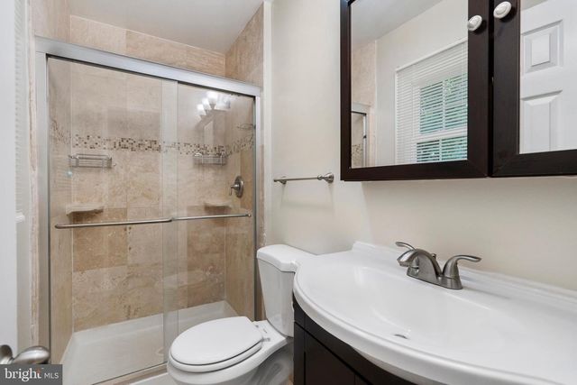5804 OAK MOSS TER, Burke, VA 22015