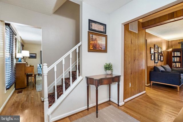 5804 OAK MOSS TER, Burke, VA 22015
