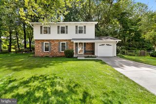 5804 OAK MOSS TER, Burke, VA 22015