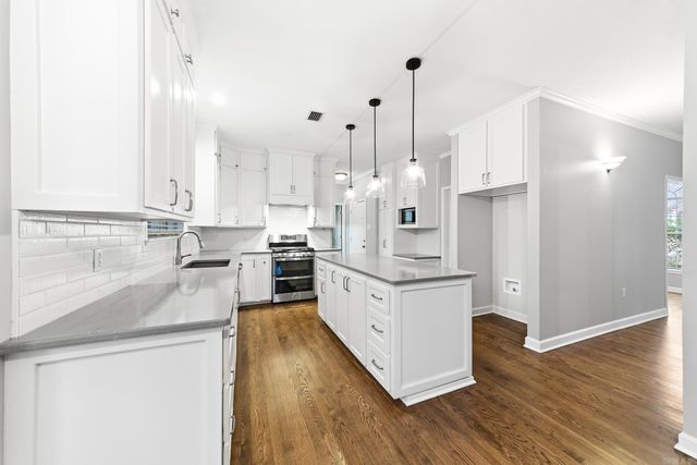 1715 Royal Drive, Conway, AR 72034