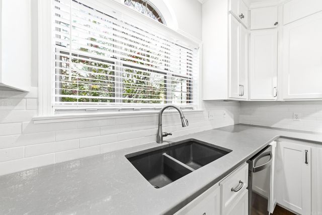 1715 Royal Drive, Conway, AR 72034