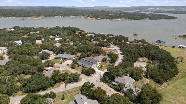 21408 Lakefront DR, Lago Vista, TX 78645