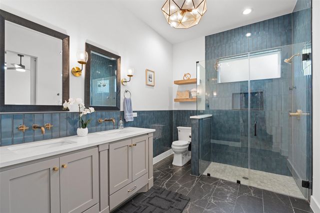 21408 Lakefront DR, Lago Vista, TX 78645