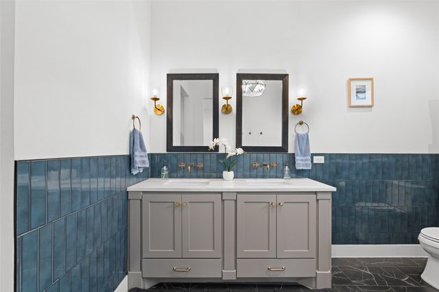 21408 Lakefront DR, Lago Vista, TX 78645