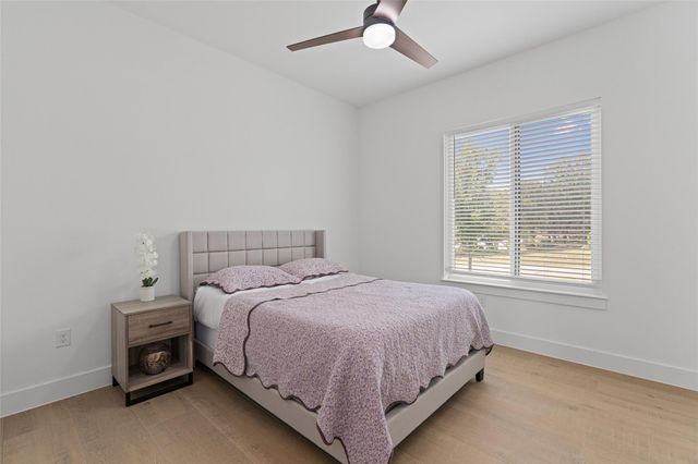 21408 Lakefront DR, Lago Vista, TX 78645