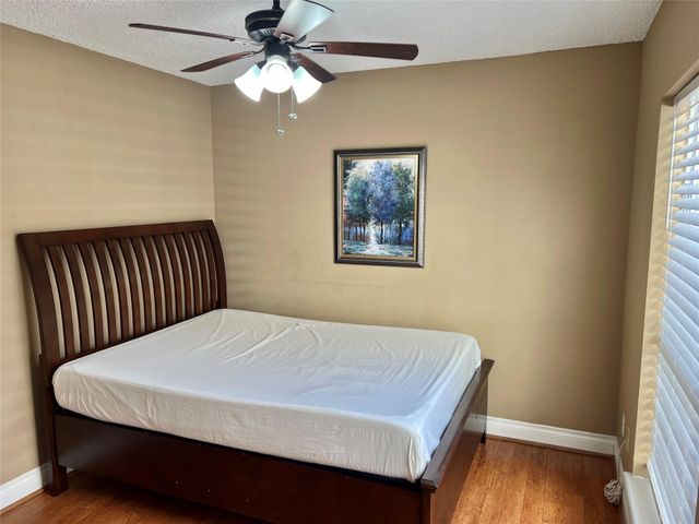 1962 Augusta Drive, Houston, TX 77057