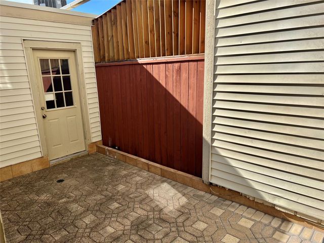 1962 Augusta Drive, Houston, TX 77057