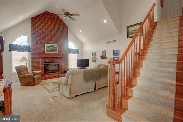 1634 MAJESTIC DRIVE, Chambersburg, PA 17202