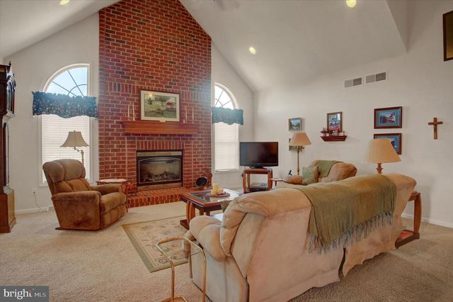 1634 MAJESTIC DRIVE, Chambersburg, PA 17202