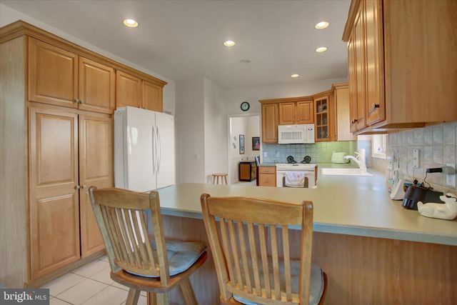 1634 MAJESTIC DRIVE, Chambersburg, PA 17202