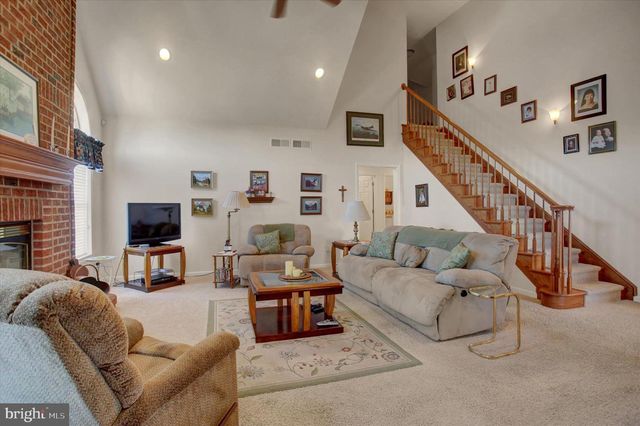 1634 MAJESTIC DRIVE, Chambersburg, PA 17202