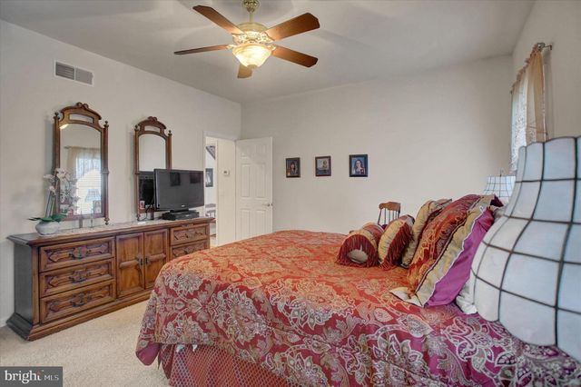 1634 MAJESTIC DRIVE, Chambersburg, PA 17202