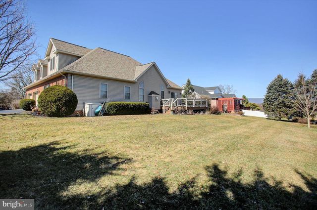 1634 MAJESTIC DRIVE, Chambersburg, PA 17202
