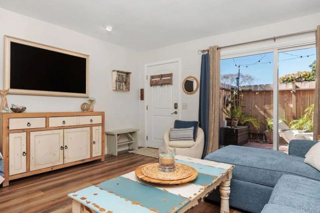 405 Requeza Street H9, Encinitas, CA 92024