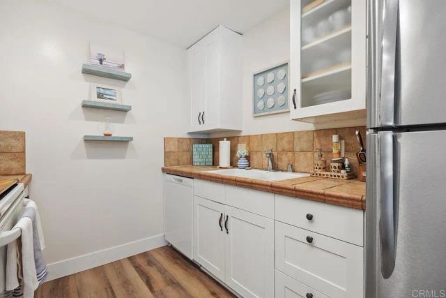 405 Requeza Street H9, Encinitas, CA 92024