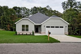 1 Pagham Lane, Bella Vista, AR 72714