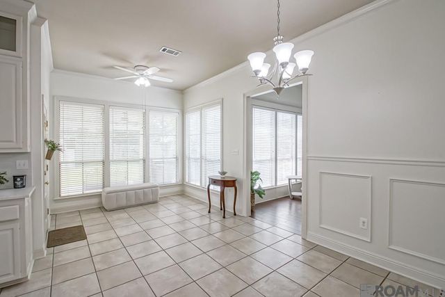 7015 Rose Hill Dr, Baton Rouge, LA 70817