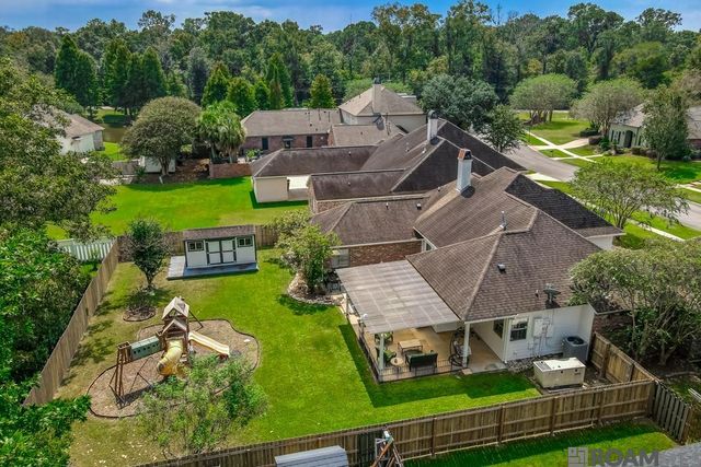 7015 Rose Hill Dr, Baton Rouge, LA 70817