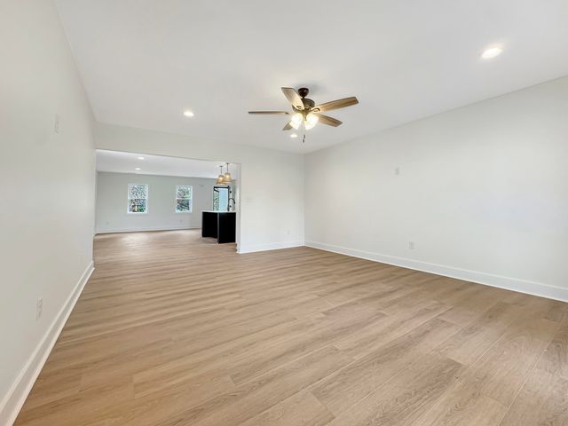 1020 Jeffries Lane, Hustonville, KY 40437