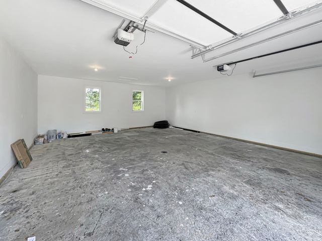 1020 Jeffries Lane, Hustonville, KY 40437