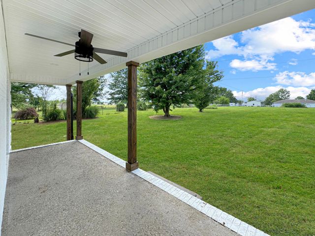 1020 Jeffries Lane, Hustonville, KY 40437