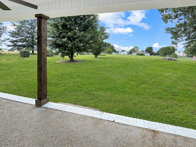 1020 Jeffries Lane, Hustonville, KY 40437