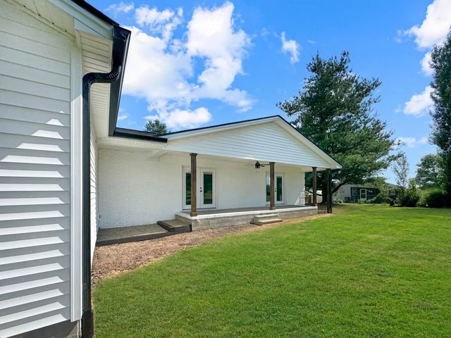 1020 Jeffries Lane, Hustonville, KY 40437