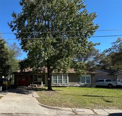 1116 Creekside Drive, Dallas, TX 75217