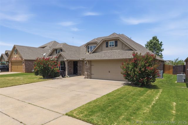 17511 E 43rd Street, Tulsa, OK 74134