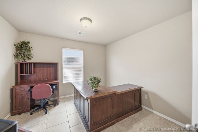 17511 E 43rd Street, Tulsa, OK 74134