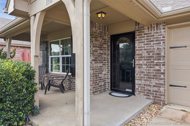 17511 E 43rd Street, Tulsa, OK 74134