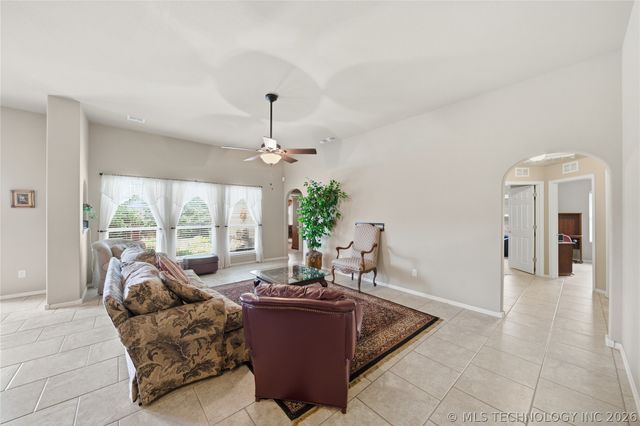 17511 E 43rd Street, Tulsa, OK 74134