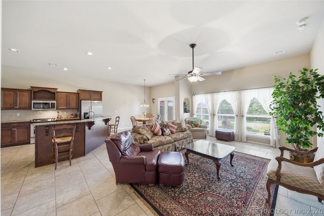 17511 E 43rd Street, Tulsa, OK 74134