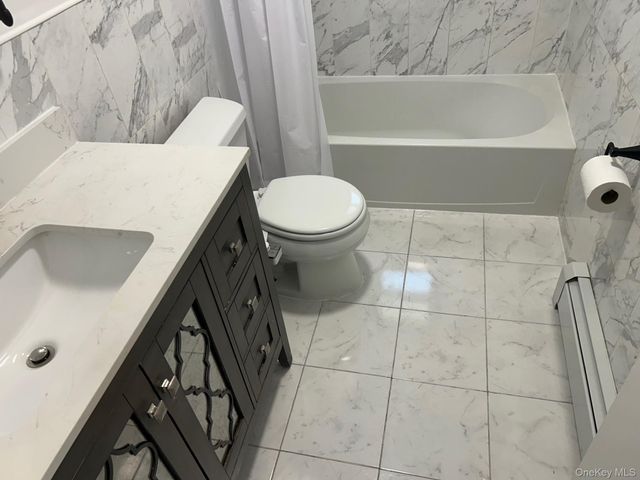 284 Sneden Place W 284, Spring Valley, NY 10977
