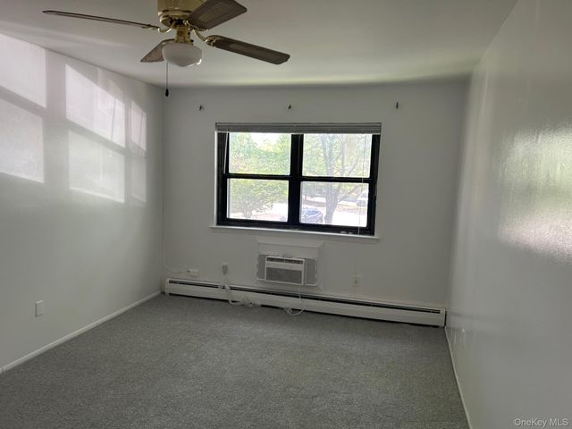 284 Sneden Place W 284, Spring Valley, NY 10977